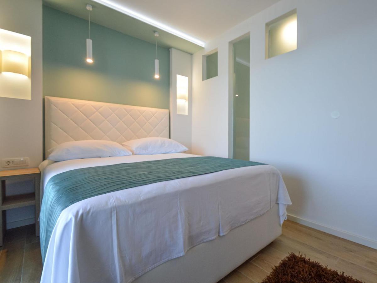 Apartment Mornar-5 By Interhome Trogir Exterior photo